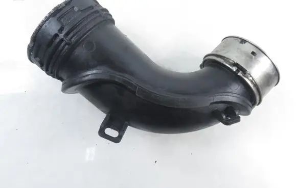 Chevrolet Cruze Air intake hose/pipe 95939957