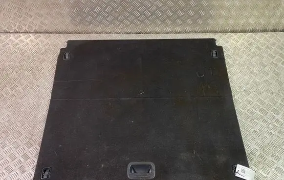 Trunk/boot floor carpet liner