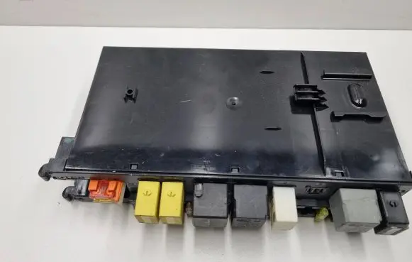 Mercedes-Benz CLK A209 C209 SAM control unit A2035453401 2035453401