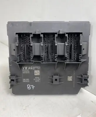 Volkswagen PASSAT B7 Comfort/convenience module 3AA937087A 5WK50231 BCMPQ47