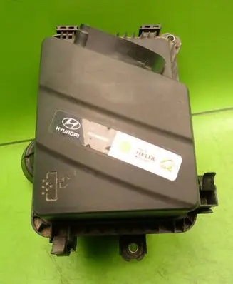 Hyundai i30 Air filter box cover 