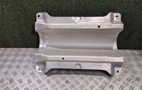 Peugeot 3008 II Heat shield in engine bay 9822225780 98187Z
