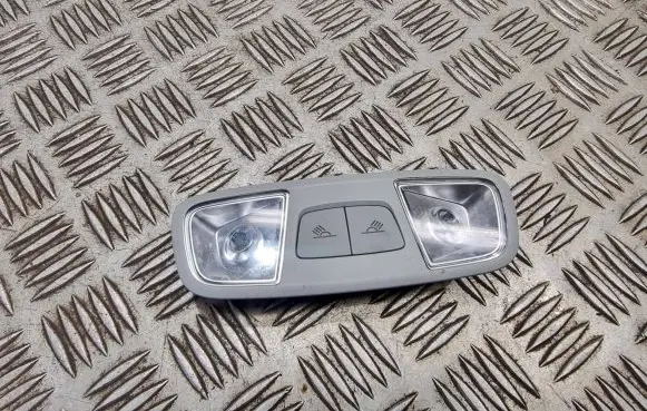 Audi A1 Rear seat light 8U0947111 21050328031