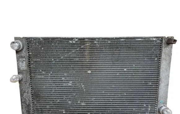 BMW 7 E65 E66 Coolant radiator 1711224847808