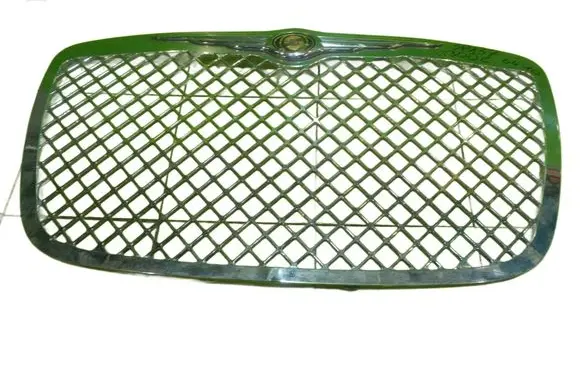 Chrysler 300 - 300C Front bumper upper radiator grill SP137