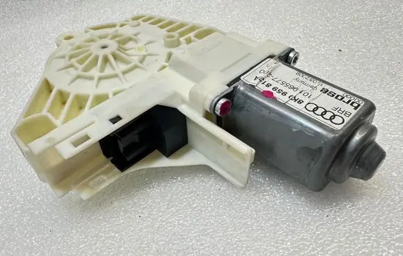 Audi A4 S4 B8 8K Rear door window regulator motor 8K0959812A 10196557720 90098