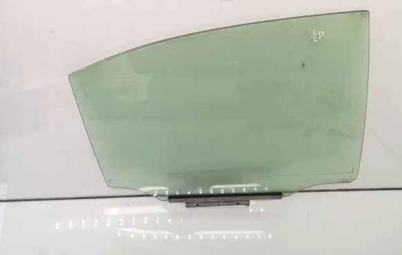 Lexus IS 220D-250-350 Rear door window glass