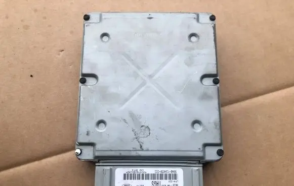 Ford Focus Engine control unit/module 98AB12A650CCG