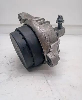 BMW 5 F10 F11 Engine mount bracket 6780263