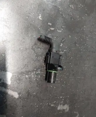 BMW 3 E46 Camshaft speed sensor 061912