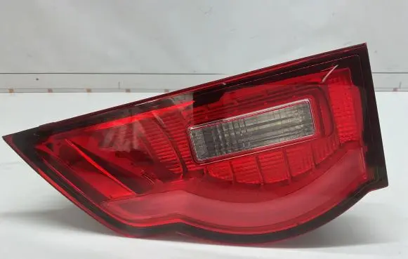 Jaguar F-Pace Tailgate rear/tail lights HK8315K272 09062016