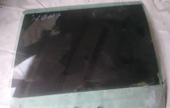 Peugeot 807 Rear door window glass as2