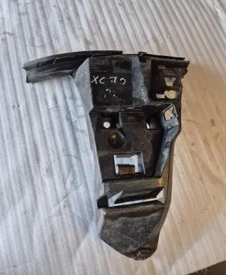 Volvo XC70 Front bumper mounting bracket 09484269 2418
