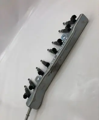 Renault Captur II Fuel injectors set 121090406605