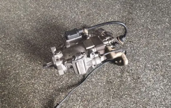 Lancia Kappa Fuel injection high pressure pump 0460495998