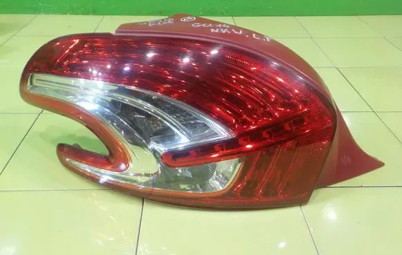 Peugeot 208 I Rear/tail lights 