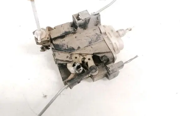 Audi A4 S4 B5 8D Front door lock