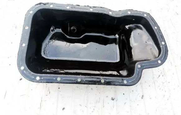 Oil sump