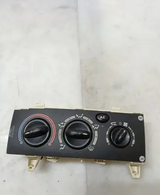 Renault Megane I Climate control unit 100820 2989500005