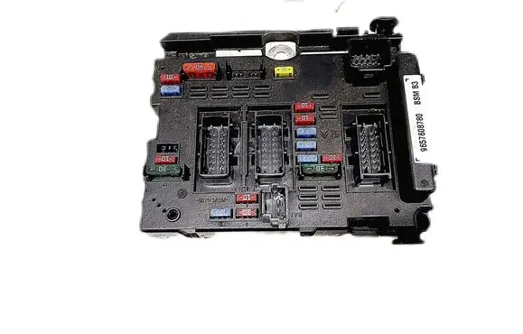 Citroen C3 Fuse module 9657608780