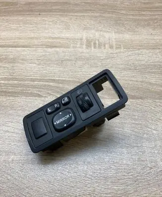Toyota Avensis T250 Wing mirror switch 183575 8415205050