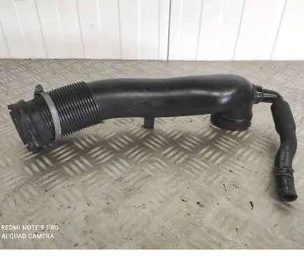 Opel Meriva A Air intake duct part 93319133 0023935 460014939