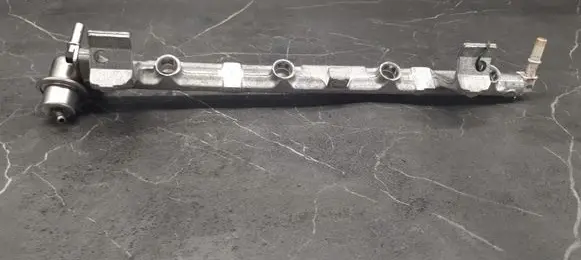 Ford Fiesta Fuel main line pipe 2n1u9h487ab