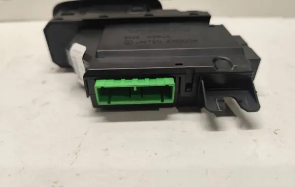 Volvo XC90 Electric window control switch 5586N3RUA