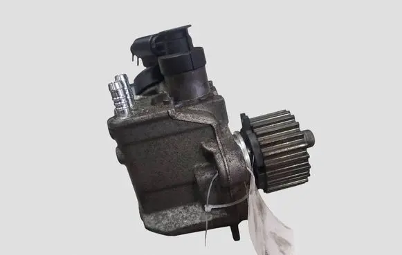 Volkswagen PASSAT B6 Fuel injection high pressure pump 03L130755 0445010507 03L130111D