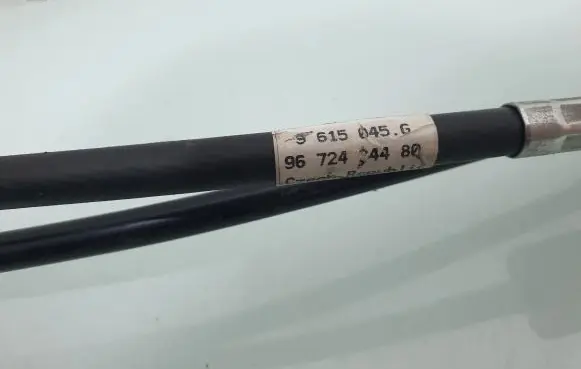 Citroen Berlingo Gear shift cable linkage 9672434480