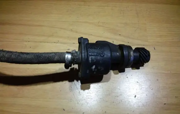 Audi A6 S6 C4 4A Vacuum pump 028207A
