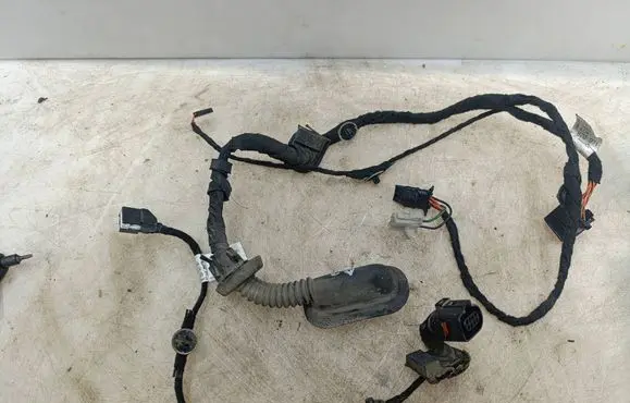 Audi A2 Front door wiring loom 8Z0971030C 8Z0971030A