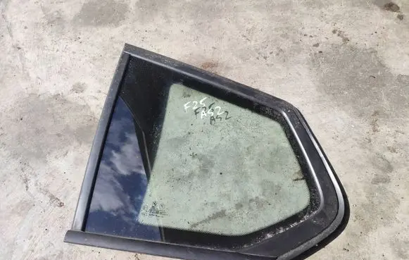 BMW X3 F25 Rear side window 7205623