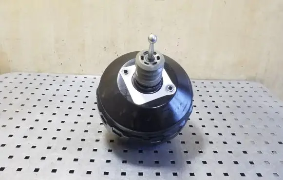 Audi A3 S3 8P Brake booster 1K2614105AT