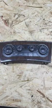 Mercedes-Benz C W203 Climate control unit A2038303485