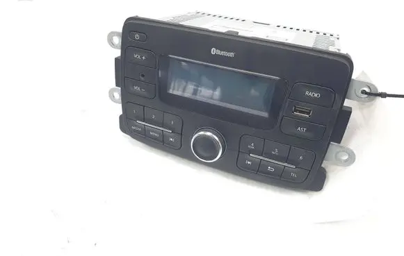 Dacia Sandero Radio/GPS head unit trim 281150776R
