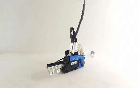 KIA Sportage Front door lock 81320F1000