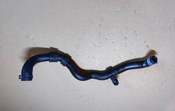 Volkswagen Golf VIII Coolant pipe/hose 5Q0122157EP