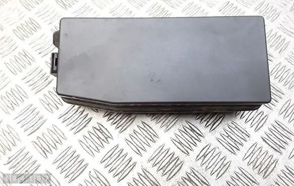 Chevrolet Captiva Fuse module 96821095
