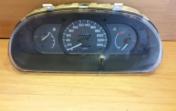 Mitsubishi Lancer Speedometer (instrument cluster) MR168064