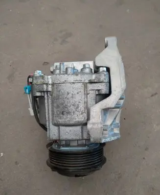 Opel Mokka Air conditioning (A/C) compressor (pump) 95369543