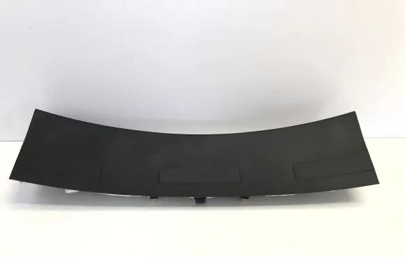 Renault Megane E-Tech Tailgate/boot lid cover trim 909183928R