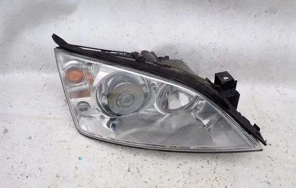 Ford Mondeo Mk III Headlight/headlamp