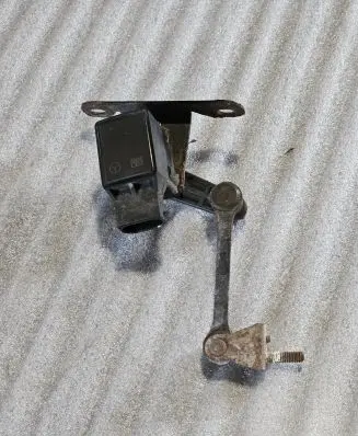 Mercedes-Benz SL R230 Air suspension front height level sensor A0025428818 A2303200489