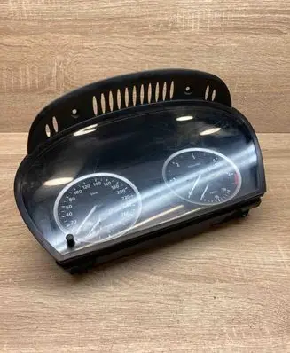 BMW 5 E60 E61 Speedometer (instrument cluster) 6942944 110080213
