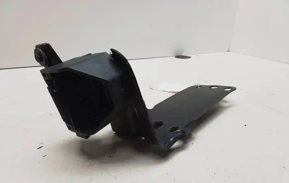 BMW X1 E84 Radiator support slam panel bracket 23781010 7117811