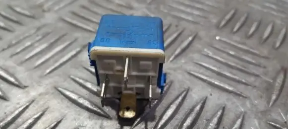 Mercedes-Benz A W168 Other relay A0025422519 4RA940010-69