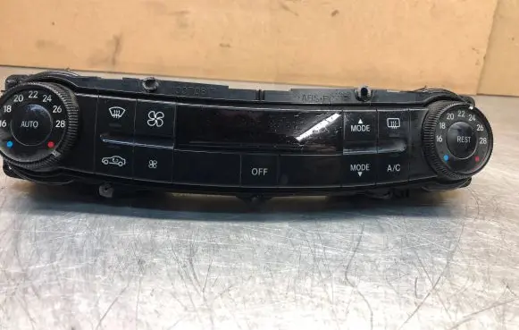 Mercedes-Benz S W221 Climate control unit 2118301990 00011207 000011207