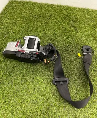 Mercedes-Benz S AMG W221 Front seatbelt A2218603485