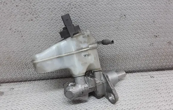 Volkswagen Golf Plus Master brake cylinder 03350886361